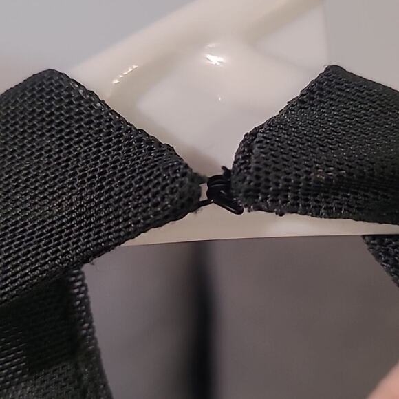 AMANDA UPRICHARD Shadia top in Moss green Size XS. - Picture 3 of 4